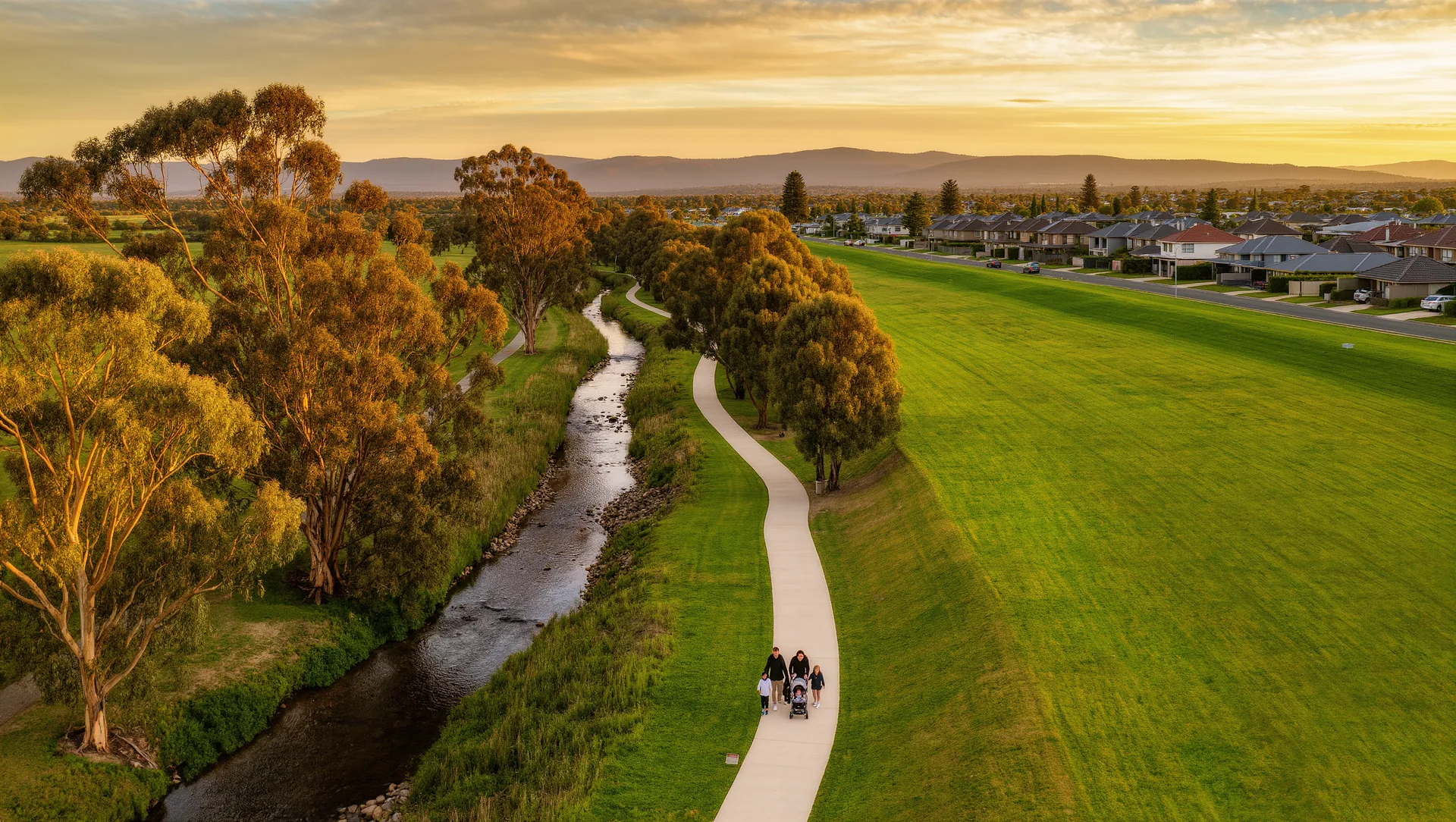 Creek and parkland near Pakenham